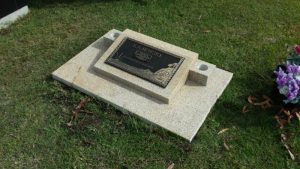lawn plaques