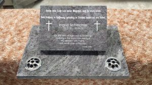 lawn plaques