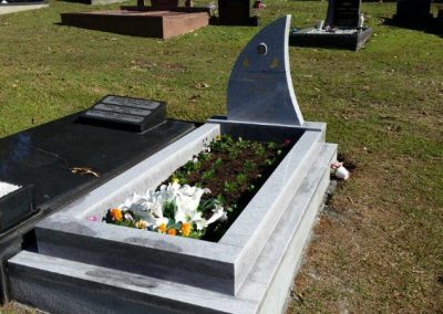 headstones and gravestones