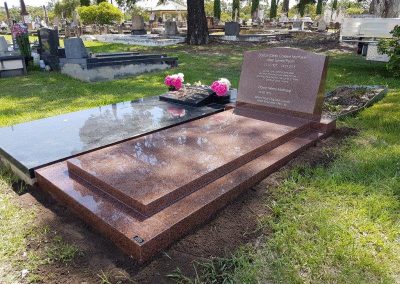 headstones and gravestones