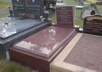 headstones and gravestones